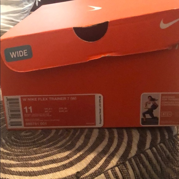 Nike women’s training shoes - Picture 4 of 4